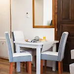 Apart Otel Adelaida