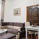 Adelaida 4*