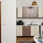 Apart Otel Adelaida 4*