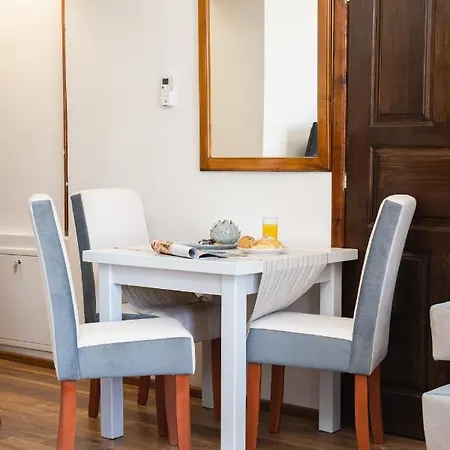 Apartmanhotel Adelaida